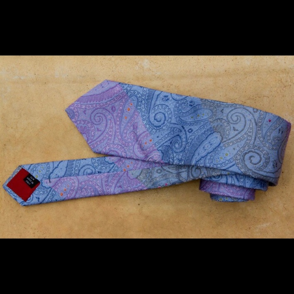 Tie - Picture 2 of 4